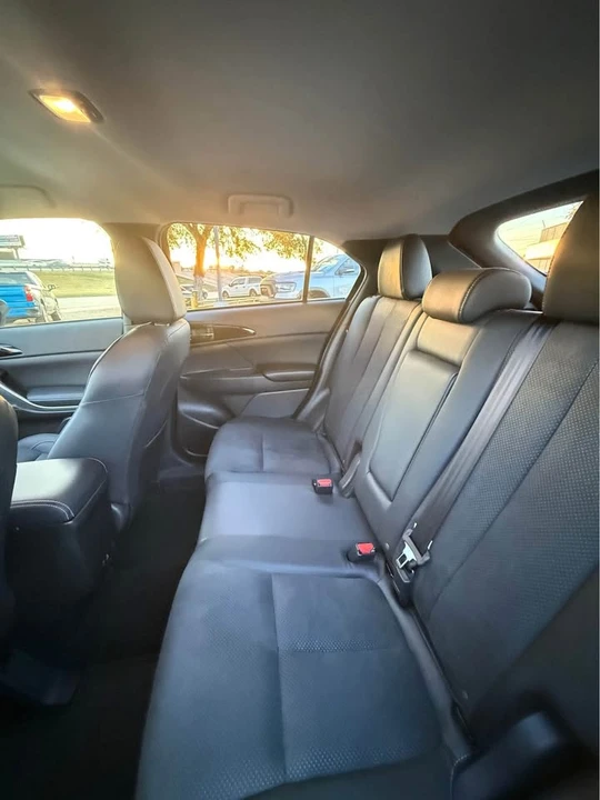 2025 Mitsubishi Eclipse Cross - Image 6 of 7