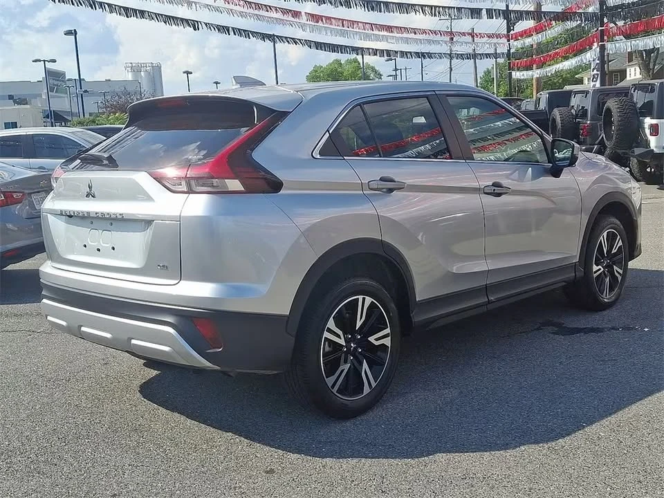 2025 Mitsubishi Eclipse Cross - Image 3 of 5