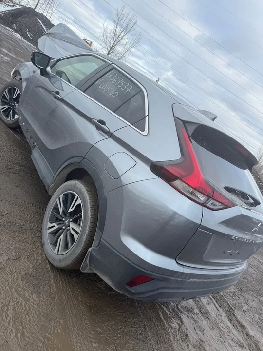 2025 Mitsubishi Eclipse Cross - Image 2 of 9
