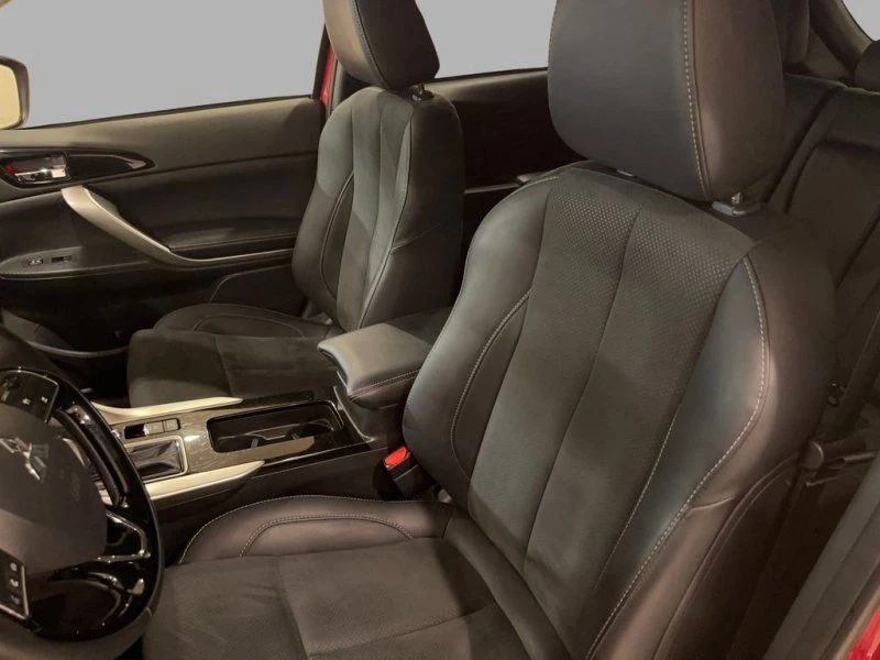 2025 Mitsubishi Eclipse Cross - Image 14 of 20