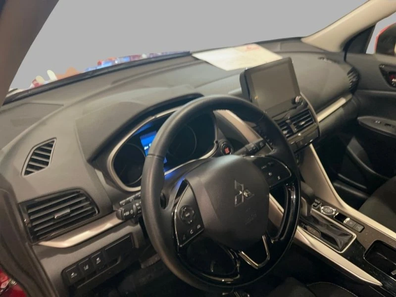 2025 Mitsubishi Eclipse Cross - Image 13 of 20