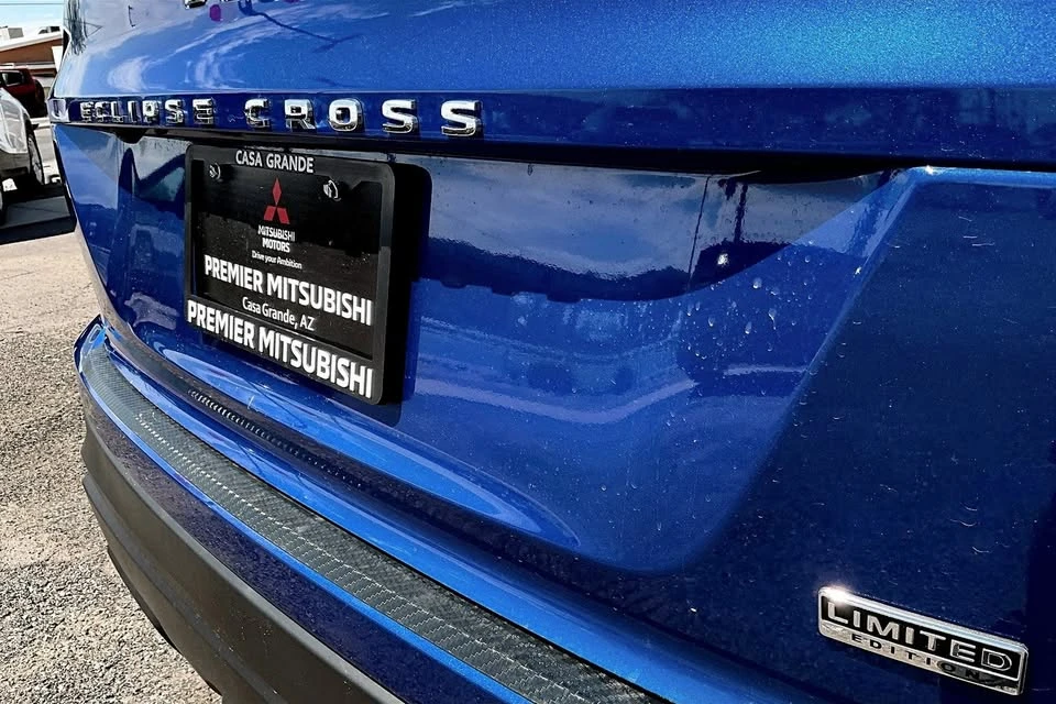 2025 Mitsubishi Eclipse Cross - Image 9 of 12
