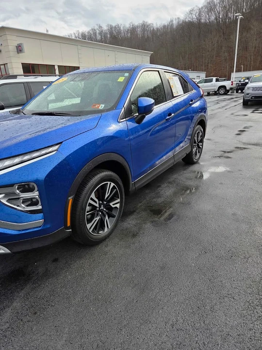 2025 Mitsubishi Eclipse Cross - Image 2 of 10