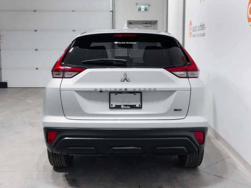 2025 Mitsubishi Eclipse Cross - Image 7 of 16