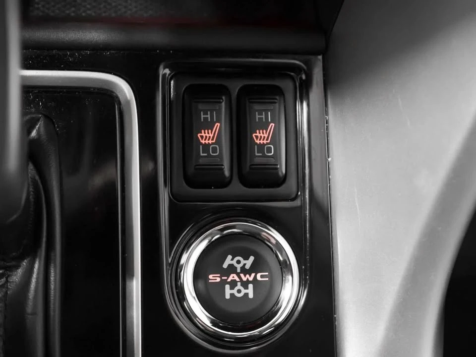2025 Mitsubishi Eclipse Cross - Image 12 of 16