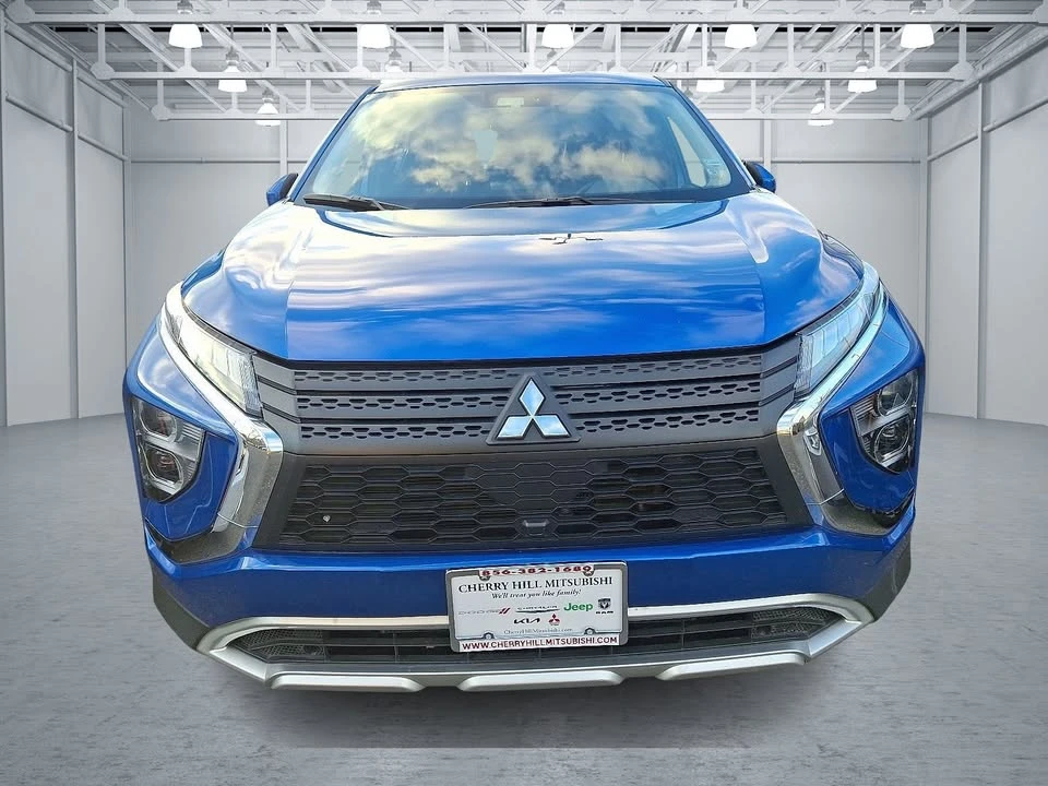 2025 Mitsubishi Eclipse Cross - Image 2 of 4