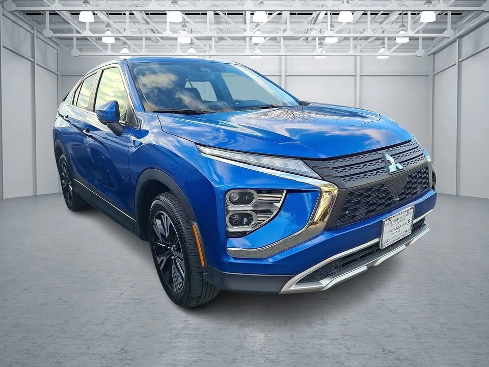 2025 Mitsubishi Eclipse Cross - Image 3 of 4