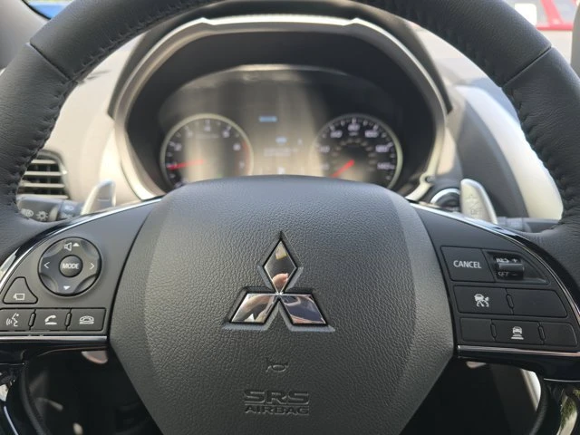 2025 Mitsubishi Eclipse Cross - Image 10 of 15