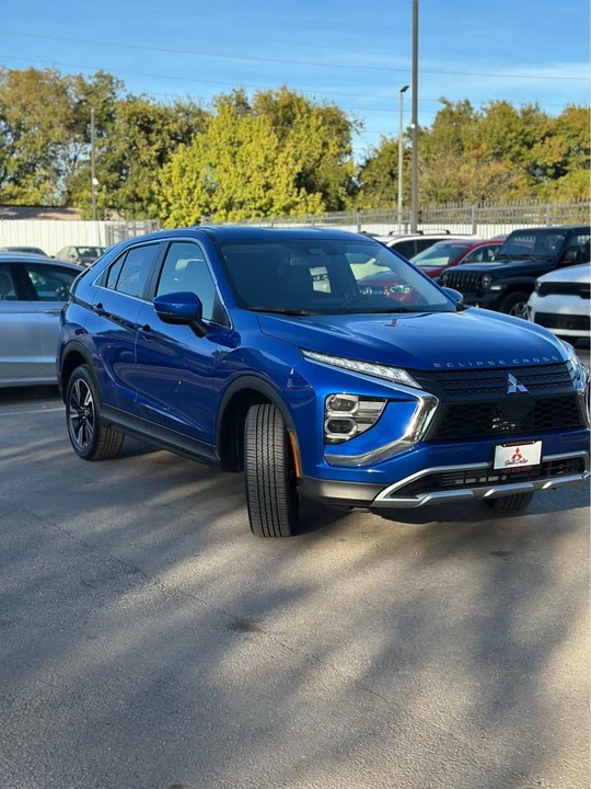 2025 Mitsubishi Eclipse Cross - Image 3 of 9
