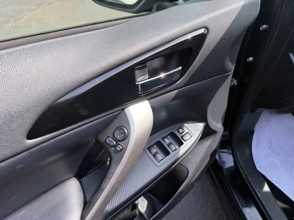 2025 Mitsubishi Eclipse Cross - Image 12 of 20