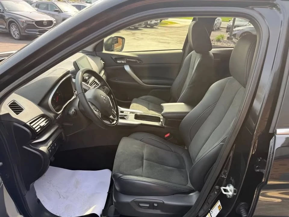 2025 Mitsubishi Eclipse Cross - Image 13 of 20