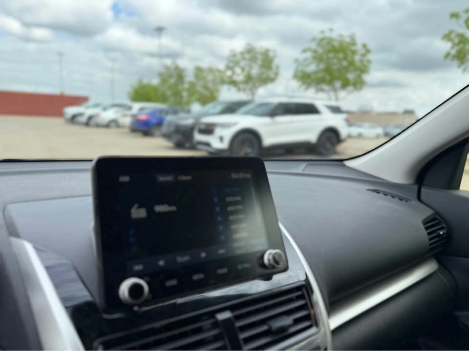 2025 Mitsubishi Eclipse Cross - Image 8 of 11