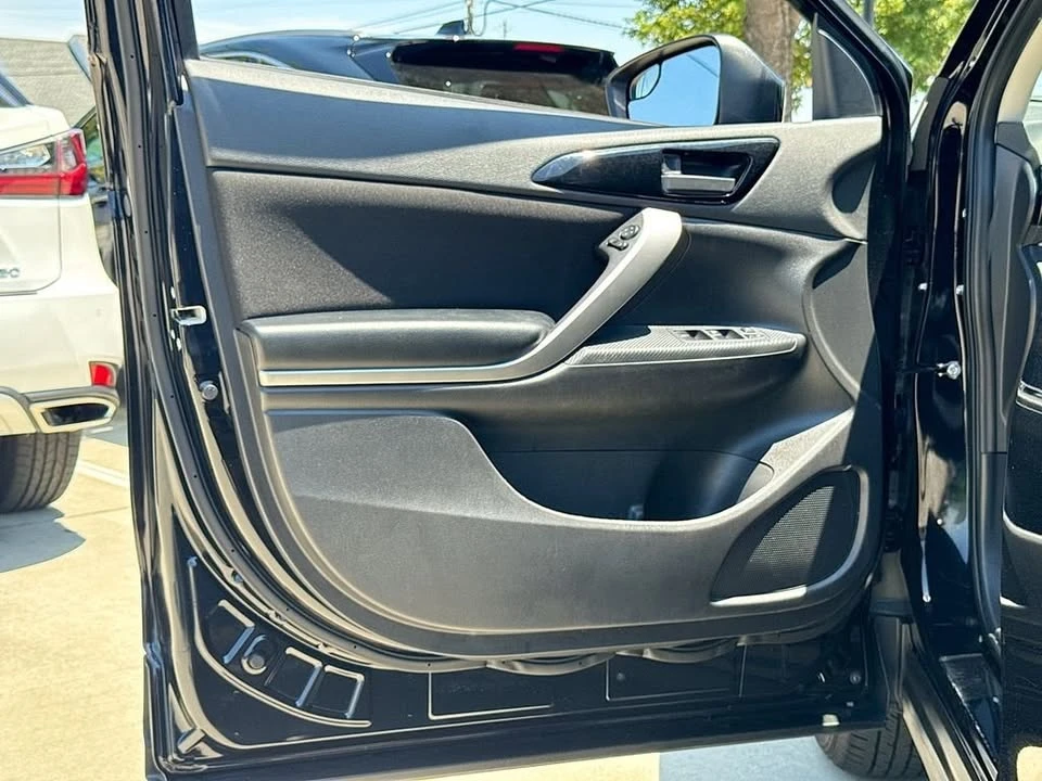2025 Mitsubishi Eclipse Cross - Image 12 of 20
