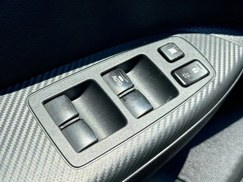 2025 Mitsubishi Eclipse Cross - Image 14 of 20