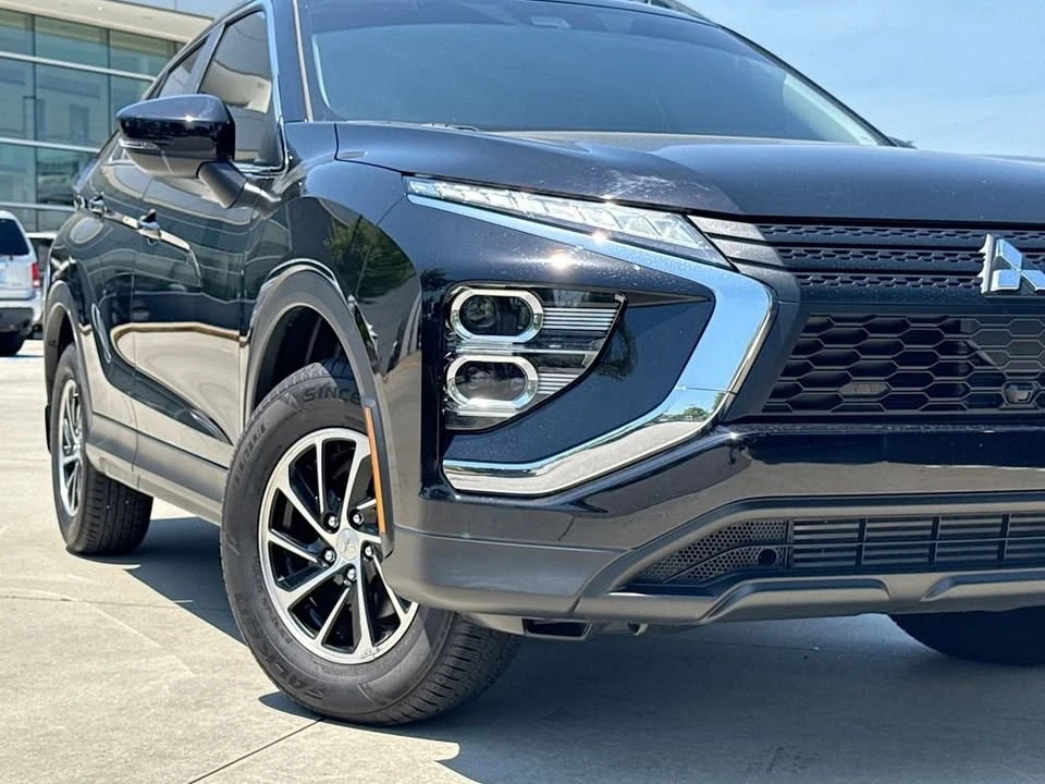 2025 Mitsubishi Eclipse Cross - Image 9 of 20