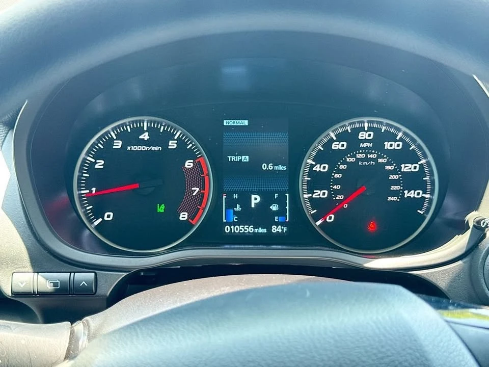 2025 Mitsubishi Eclipse Cross - Image 3 of 20
