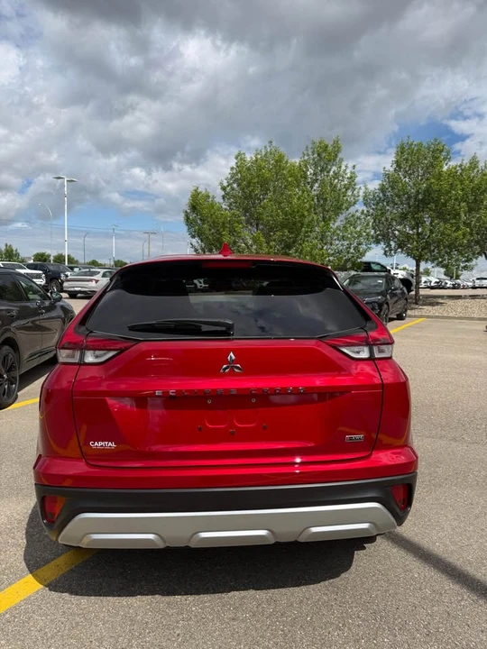 2025 Mitsubishi Eclipse Cross - Image 4 of 4