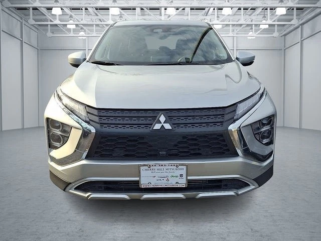 2025 Mitsubishi Eclipse Cross - Image 2 of 4