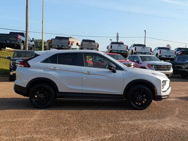 2025 Mitsubishi Eclipse Cross - Image 4 of 20
