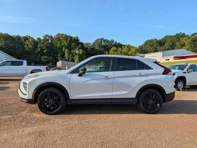 2025 Mitsubishi Eclipse Cross - Image 2 of 20