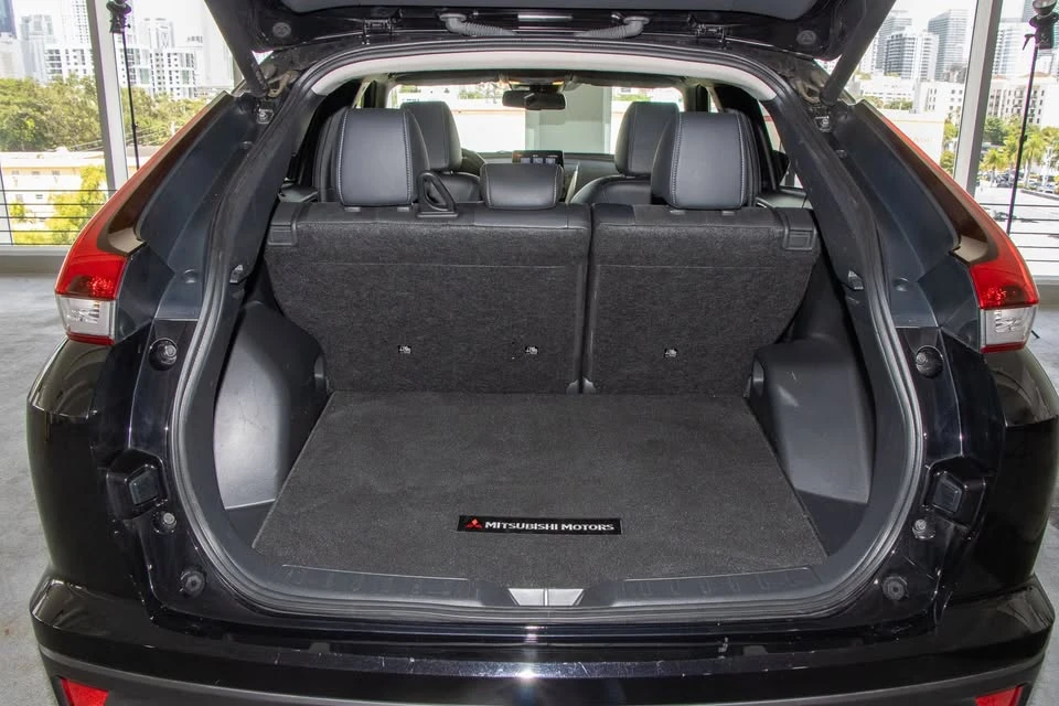 2025 Mitsubishi Eclipse Cross - Image 9 of 20