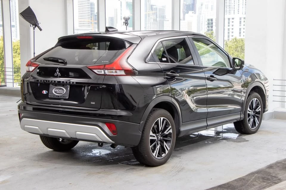 2025 Mitsubishi Eclipse Cross - Image 7 of 20