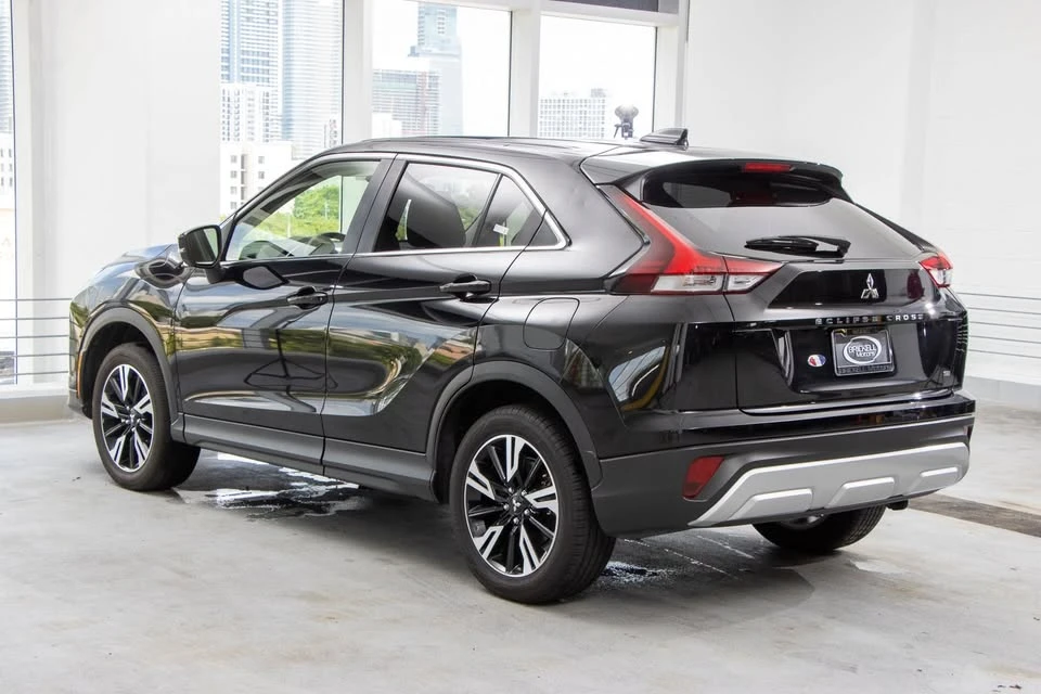 2025 Mitsubishi Eclipse Cross - Image 5 of 20