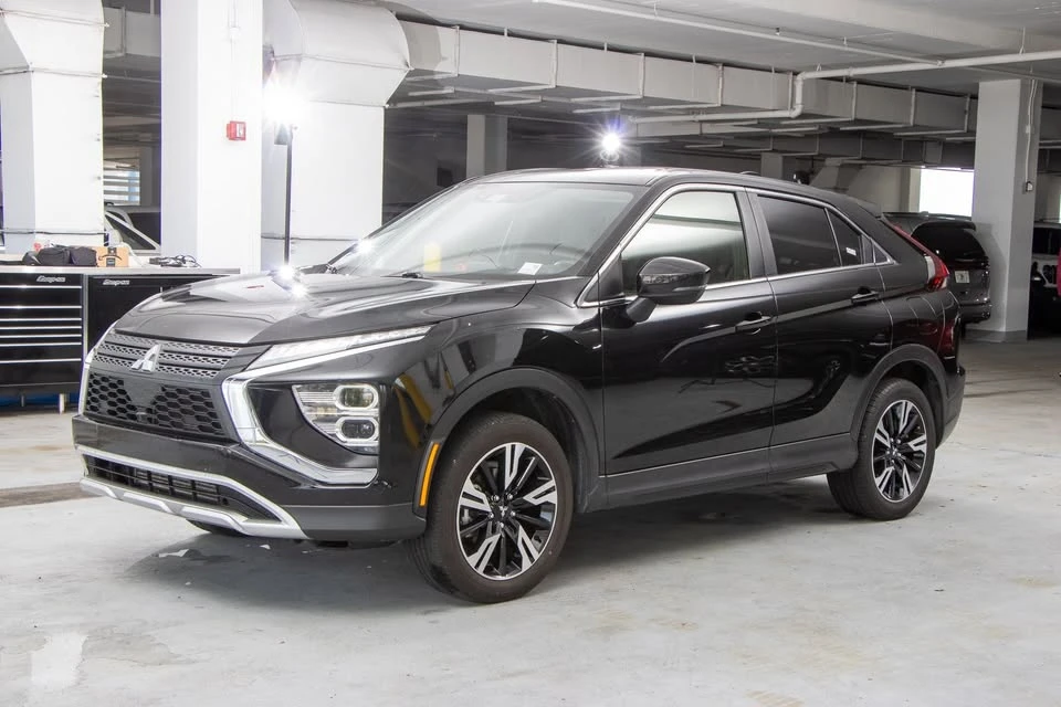 2025 Mitsubishi Eclipse Cross - Image 3 of 20