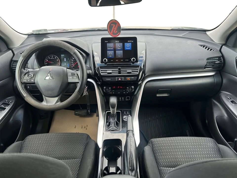 2025 Mitsubishi Eclipse Cross - Image 6 of 11