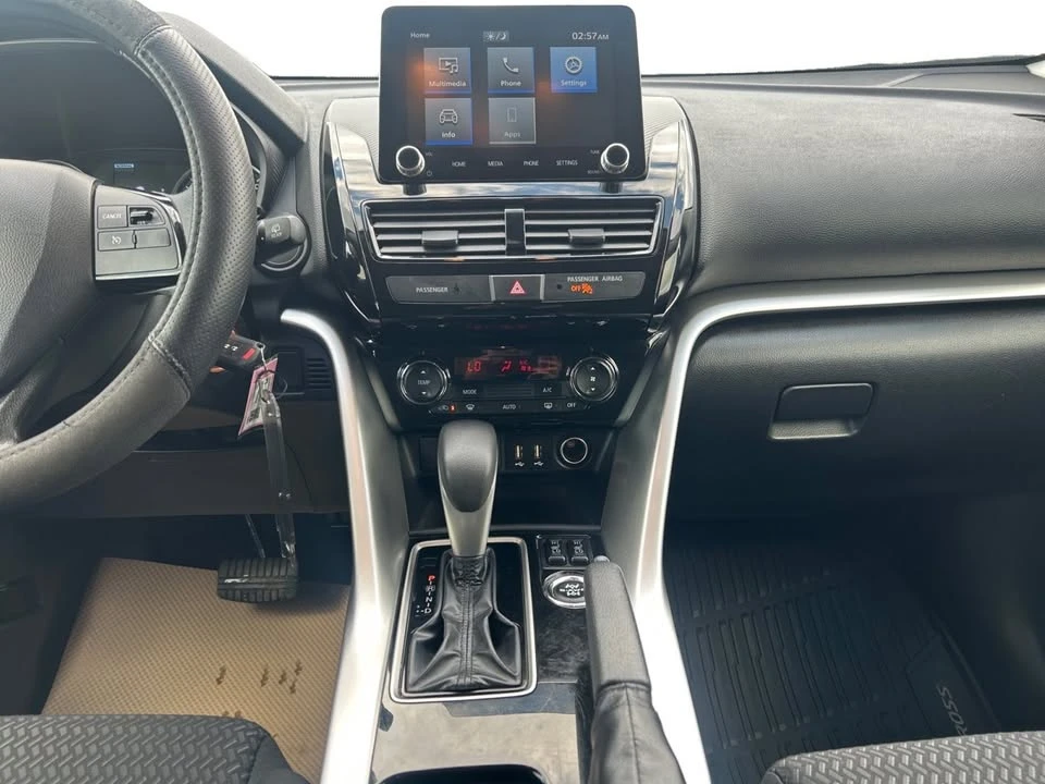 2025 Mitsubishi Eclipse Cross - Image 7 of 11