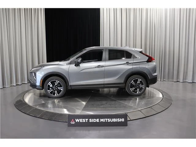 2025 Mitsubishi Eclipse Cross - Image 3 of 16