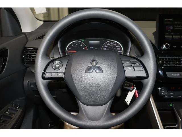 2025 Mitsubishi Eclipse Cross - Image 12 of 16