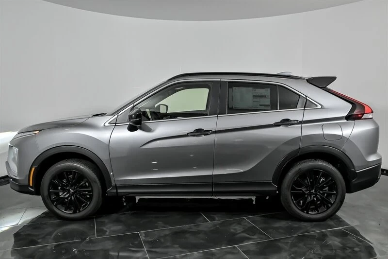 2025 Mitsubishi Eclipse Cross - Image 5 of 20