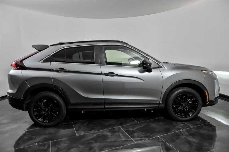 2025 Mitsubishi Eclipse Cross - Image 9 of 20
