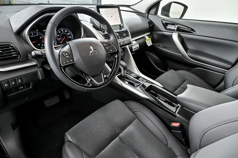 2025 Mitsubishi Eclipse Cross - Image 10 of 20