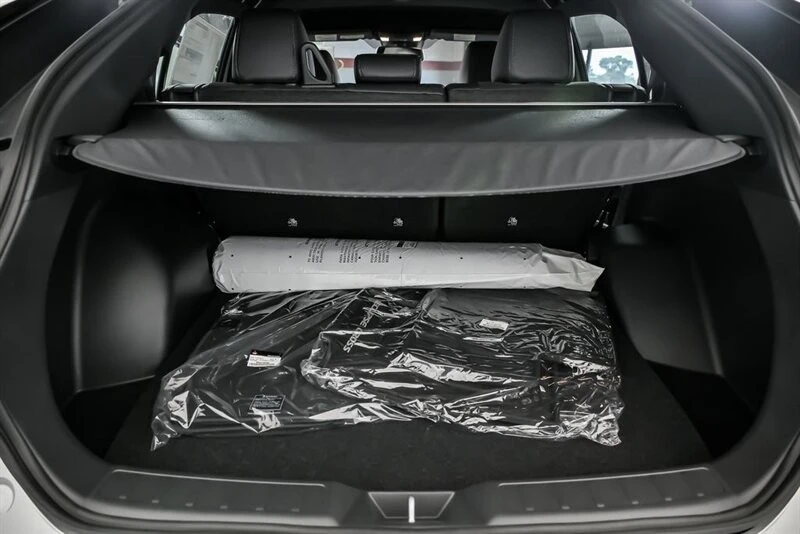 2025 Mitsubishi Eclipse Cross - Image 10 of 21