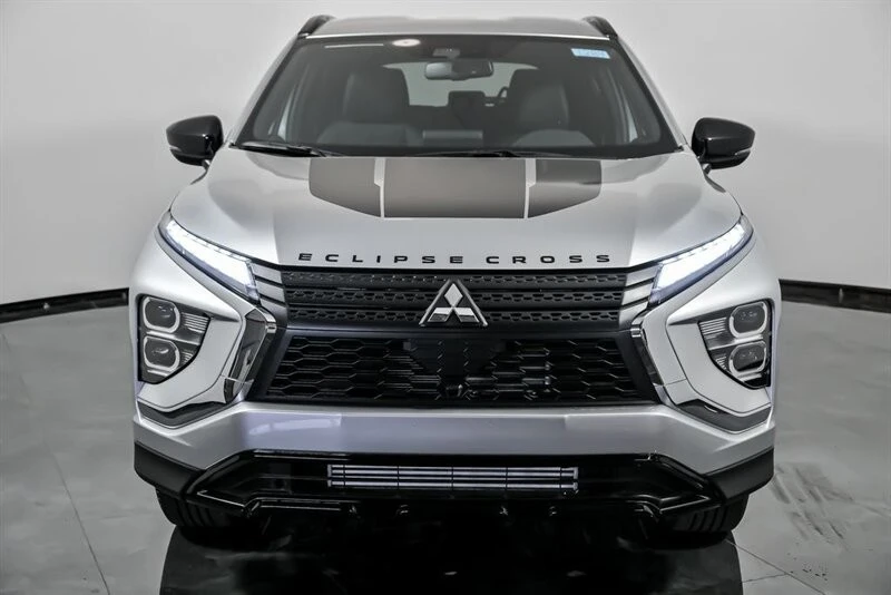 2025 Mitsubishi Eclipse Cross - Image 4 of 21