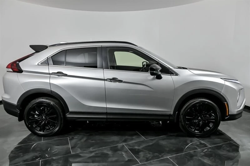 2025 Mitsubishi Eclipse Cross - Image 9 of 21