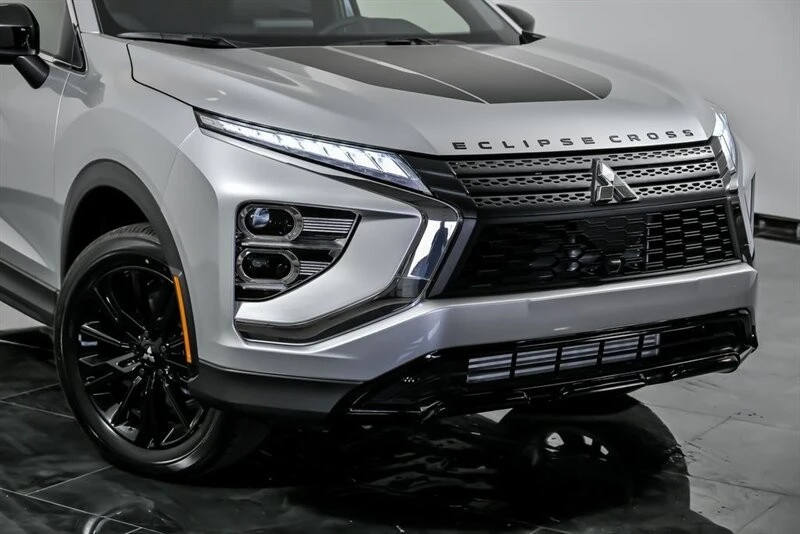 2025 Mitsubishi Eclipse Cross - Image 2 of 21