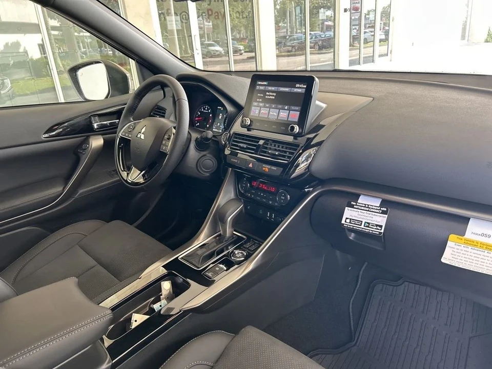 2025 Mitsubishi Eclipse Cross - Image 19 of 21