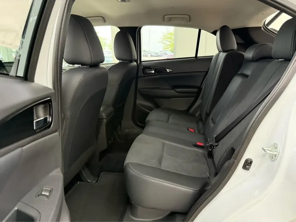2025 Mitsubishi Eclipse Cross - Image 7 of 12