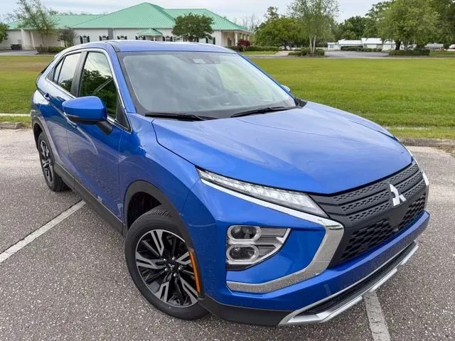 2025 Mitsubishi Eclipse Cross - Image 2 of 20