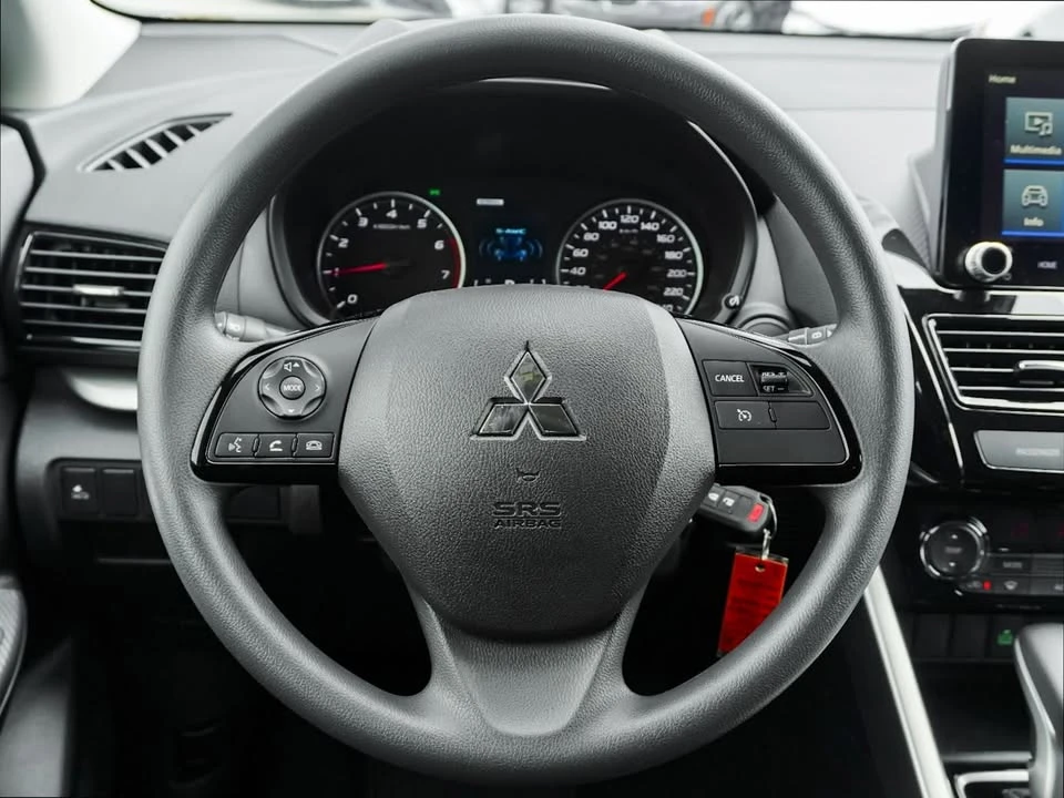 2025 Mitsubishi Eclipse Cross - Image 13 of 20