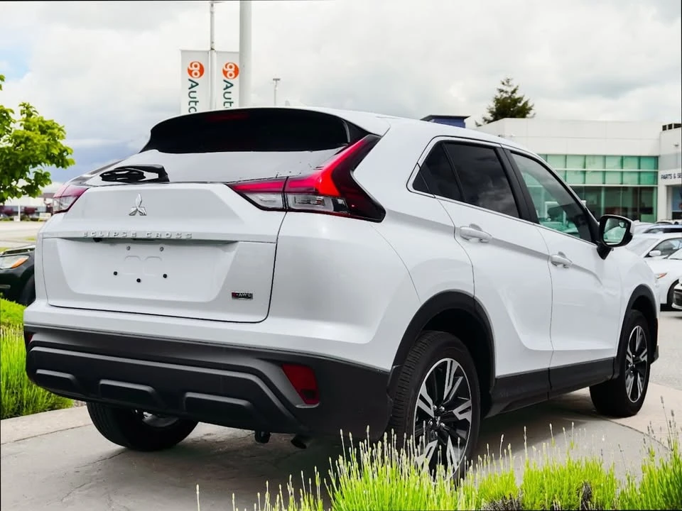 2025 Mitsubishi Eclipse Cross - Image 5 of 20
