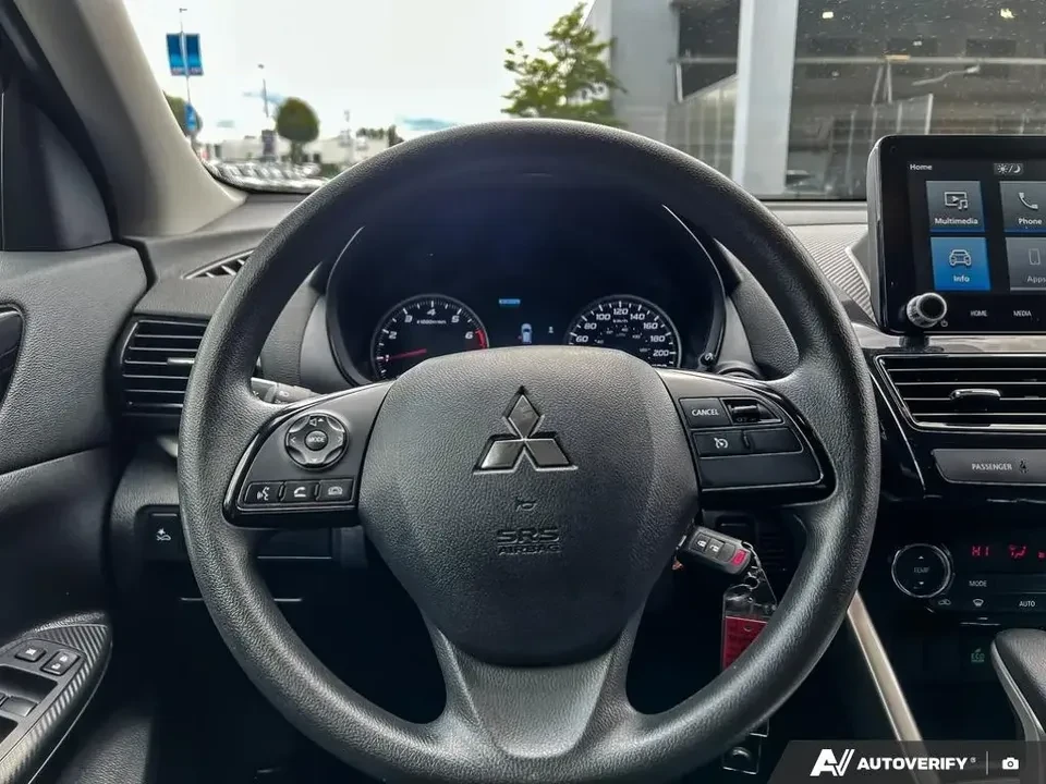 2025 Mitsubishi Eclipse Cross - Image 15 of 17