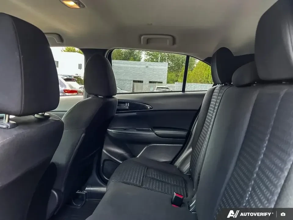 2025 Mitsubishi Eclipse Cross - Image 11 of 17