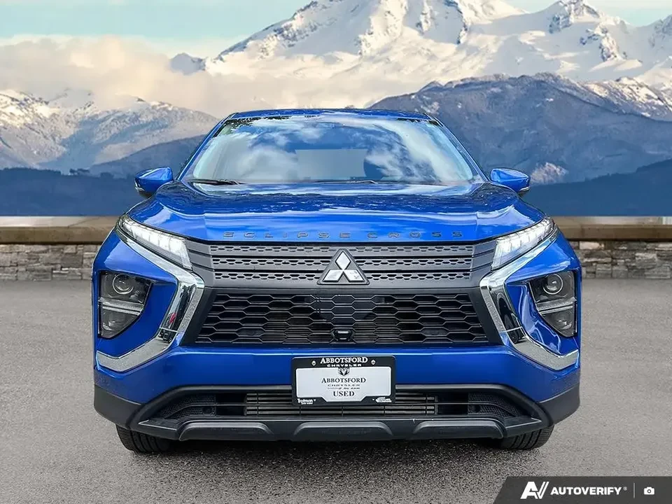 2025 Mitsubishi Eclipse Cross - Image 2 of 17