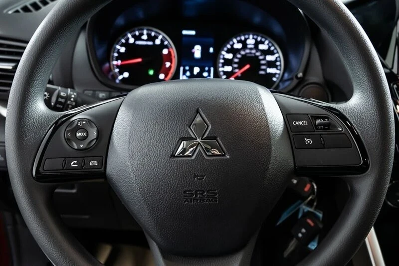 2025 Mitsubishi Eclipse Cross - Image 17 of 21