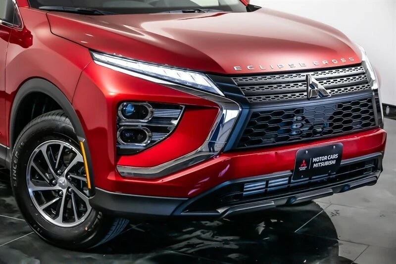 2025 Mitsubishi Eclipse Cross - Image 2 of 21