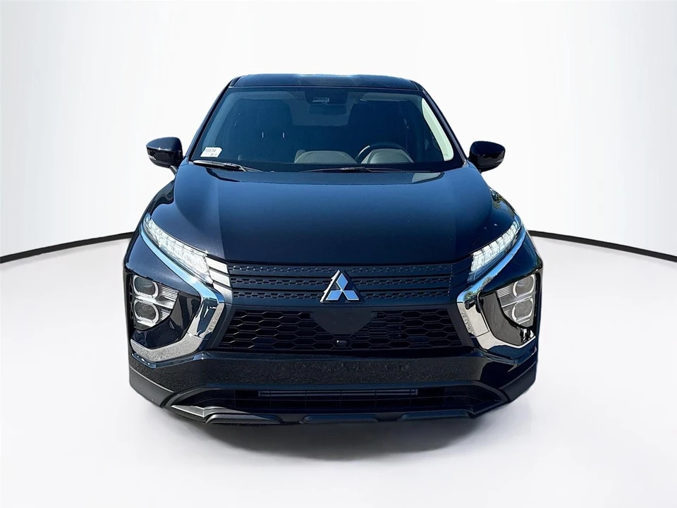 2025 Mitsubishi Eclipse Cross - Image 2 of 21